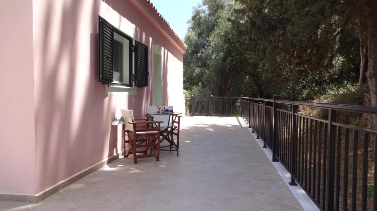 Victoria'S Summer House Lixouri Exterior foto